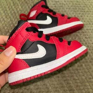 Nike Kids Red and Black Sneakers